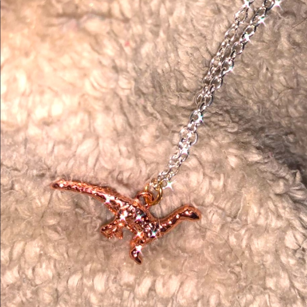 dinosaur necklace 💛